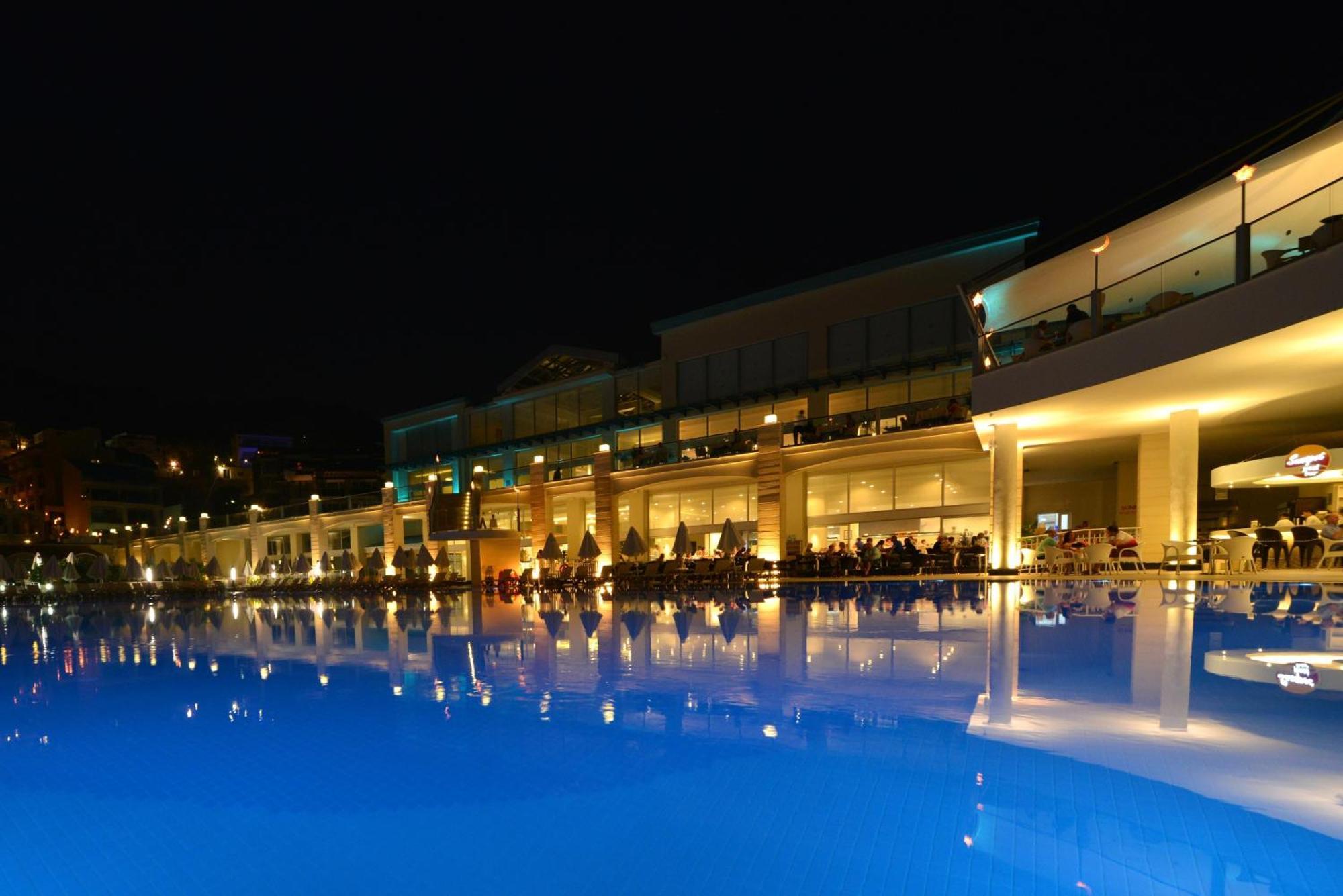 Orka Sunlife And Aquapark Otel
